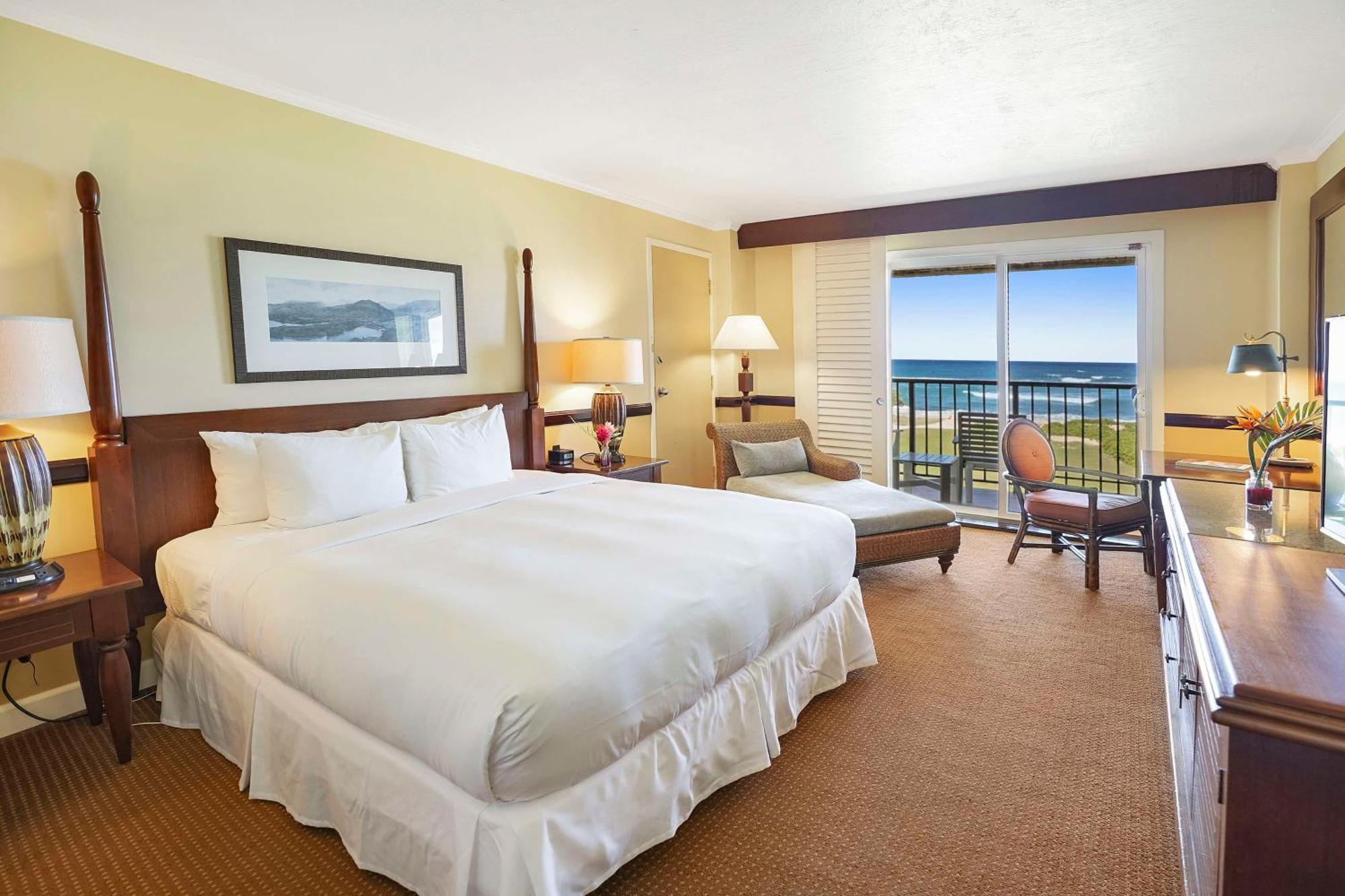 Oceanfront 1 King Bed,1769524867:JPEG